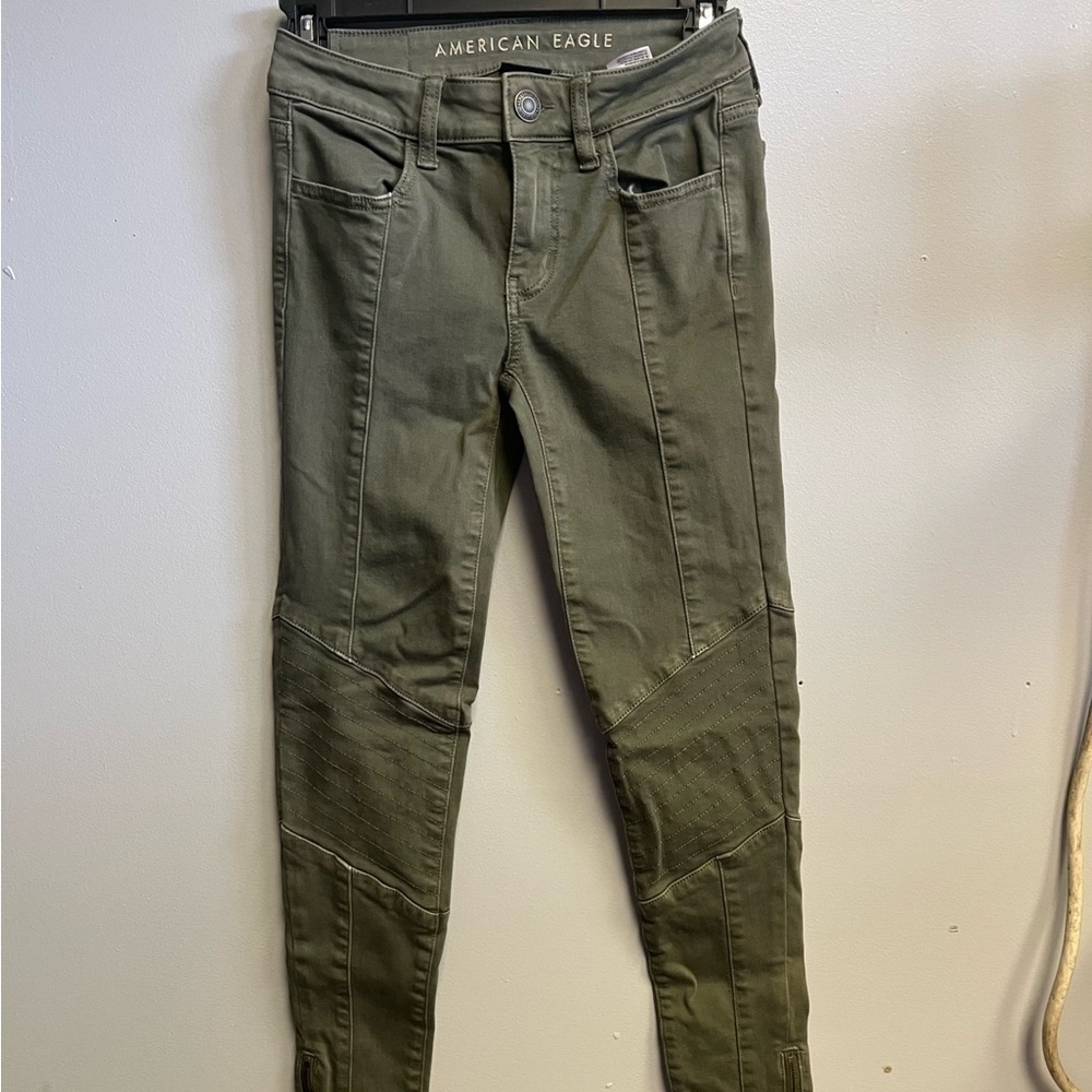 🚨CLEARANCE B1123-46 AMERICAN Eagle Jeans